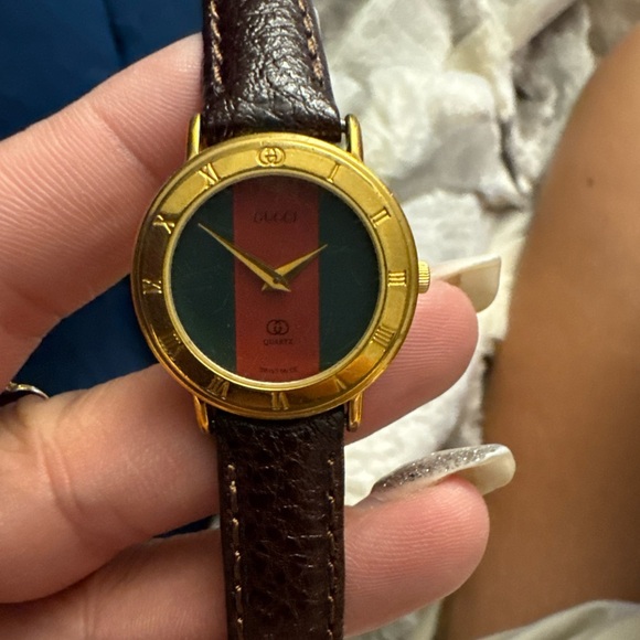 Gucci watch 3000L - Picture 1 of 8